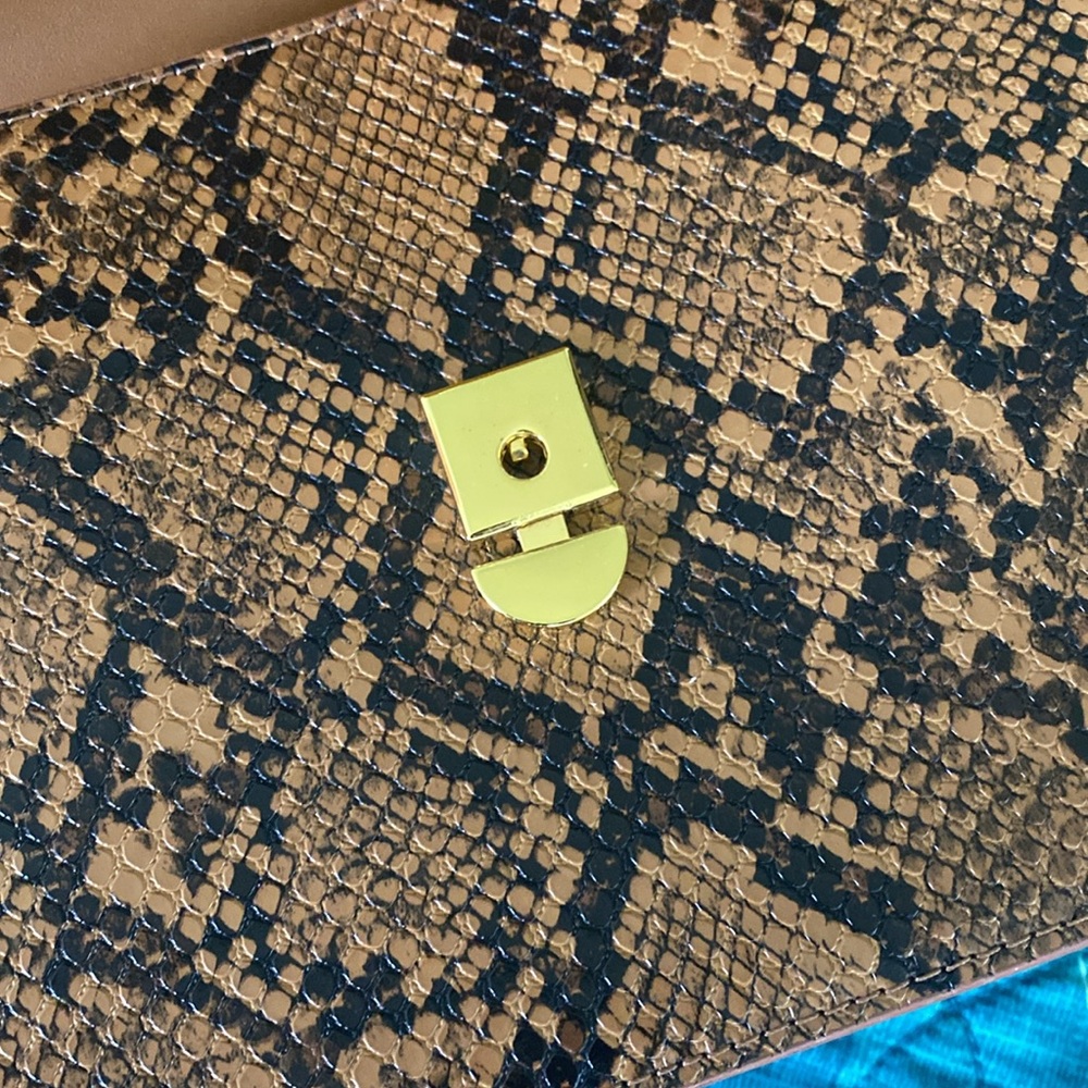 JW PEI Snakeskin Crossbody Bag - Picture 5 of 5